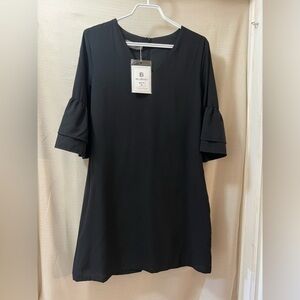 🔴Belongsci black bell sleeve mini zip up dress size small